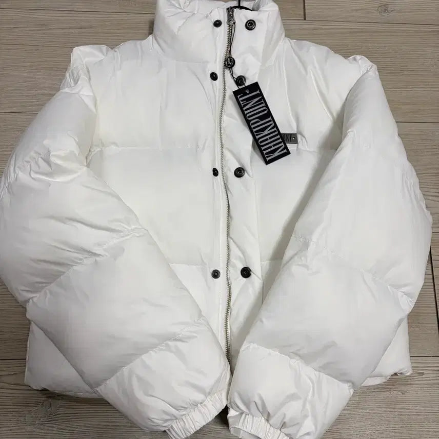 [BUNJANG] Khakipoint Stud Padded Jacket (White) / 카키포인트 khakipoint Stud Padded Jacke 화이트