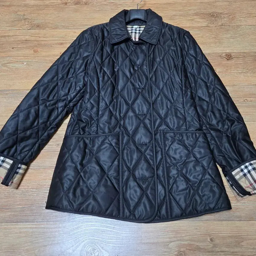 [BUNJANG] Burberry Black Quilted Jacket / 버버리 블랙 퀼팅 자켓