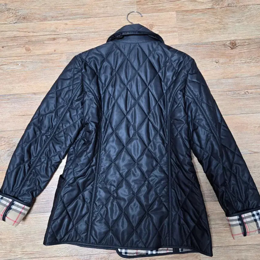 [BUNJANG] Burberry Black Quilted Jacket / 버버리 블랙 퀼팅 자켓