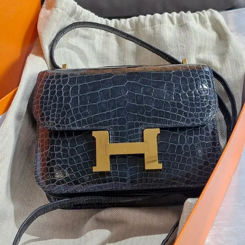 [BUNJANG] Hermes Constance 18 Mini Crocodile Lisse Blue Marine/Gold Hardware / 에르메스 콘스탄스 18 미니 악어 리세 블루마린/금장