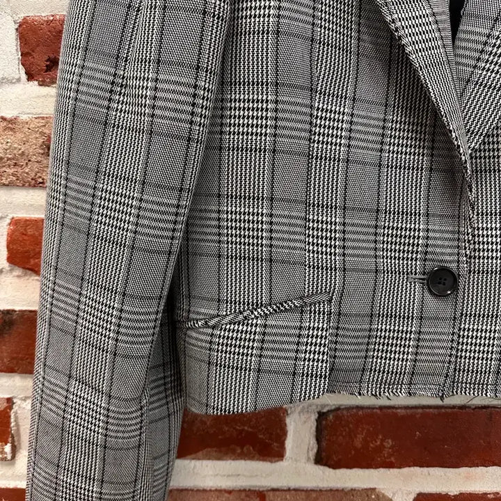 [BUNJANG] Number Project Puff Shoulder Cropped Jacket / (55)넘버프로젝트 퍼프숄더 컷팅 디테일 크롭 자켓 민트급