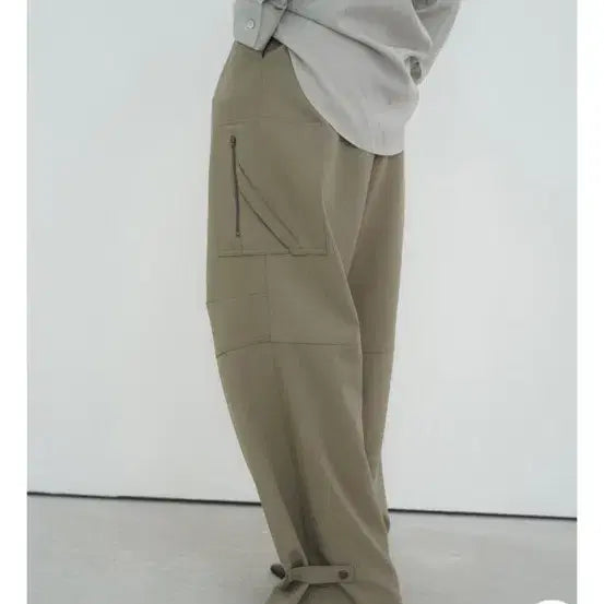 [BUNJANG] London Plat Mare Cargo Pants (Khaki, M) / 런던플랏 마레 카고 팬츠