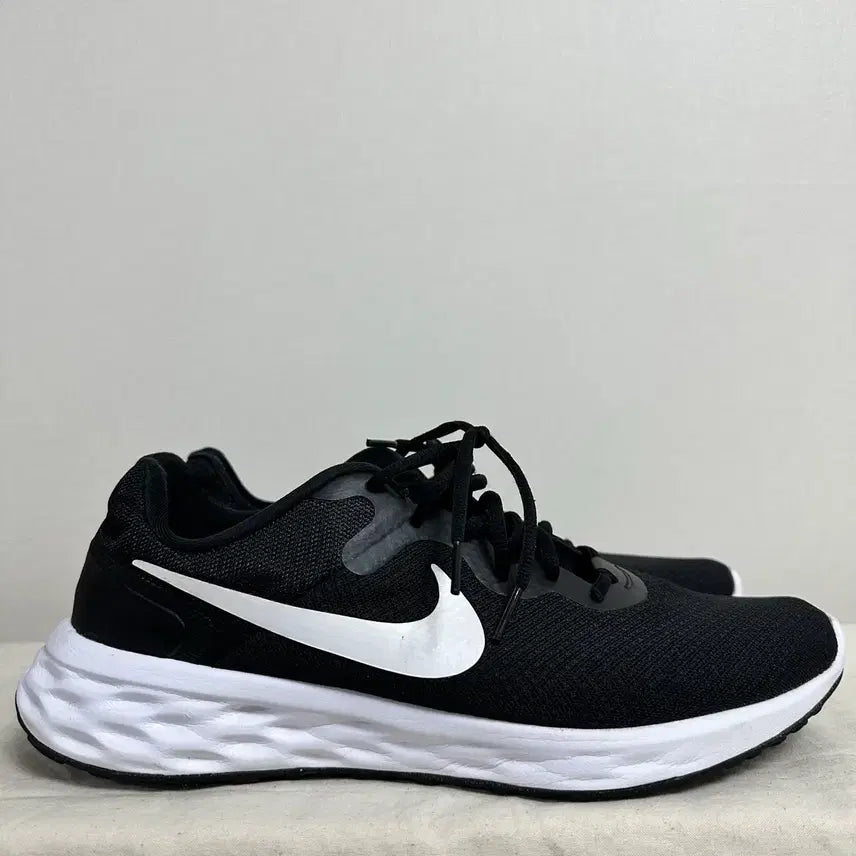 [SOLD OUT] 295나이키 레볼루션6 런닝화  -352