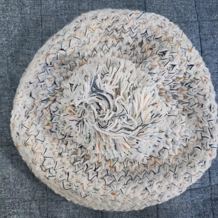 [BUNJANG] White Knit Pom-pom Beanie (New) / 폼폼이 달린 화이트 니트 모자 (미착용새상품)