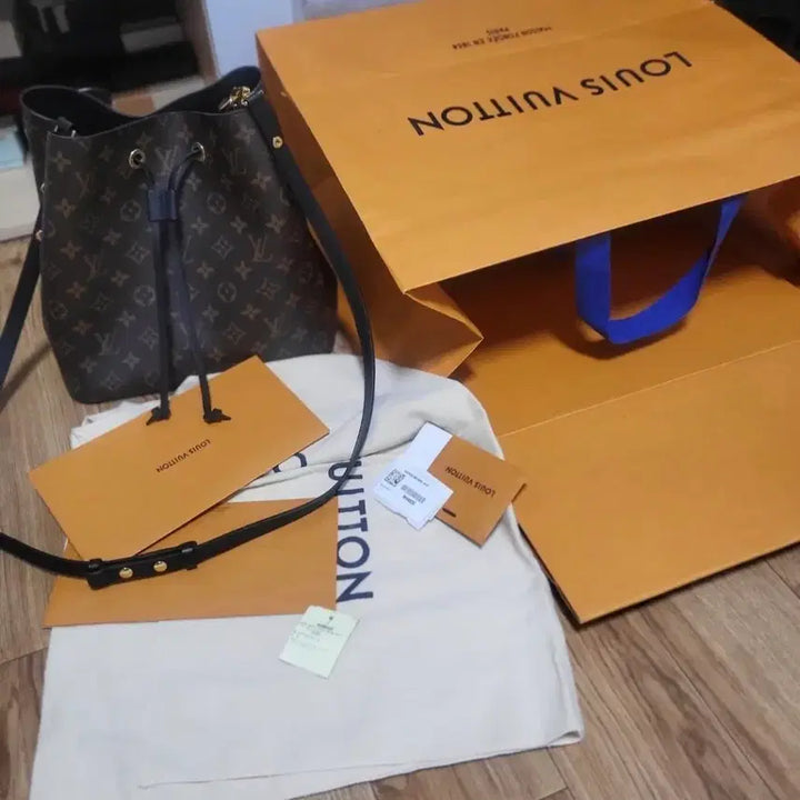 [BUNJANG] Louis Vuitton NeoNoe Bag (Unused) / 정품 루이비통 네오노에 (미사용)