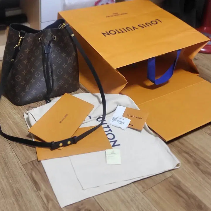 [BUNJANG] Louis Vuitton NeoNoe Bag (Unused) / 정품 루이비통 네오노에 (미사용)