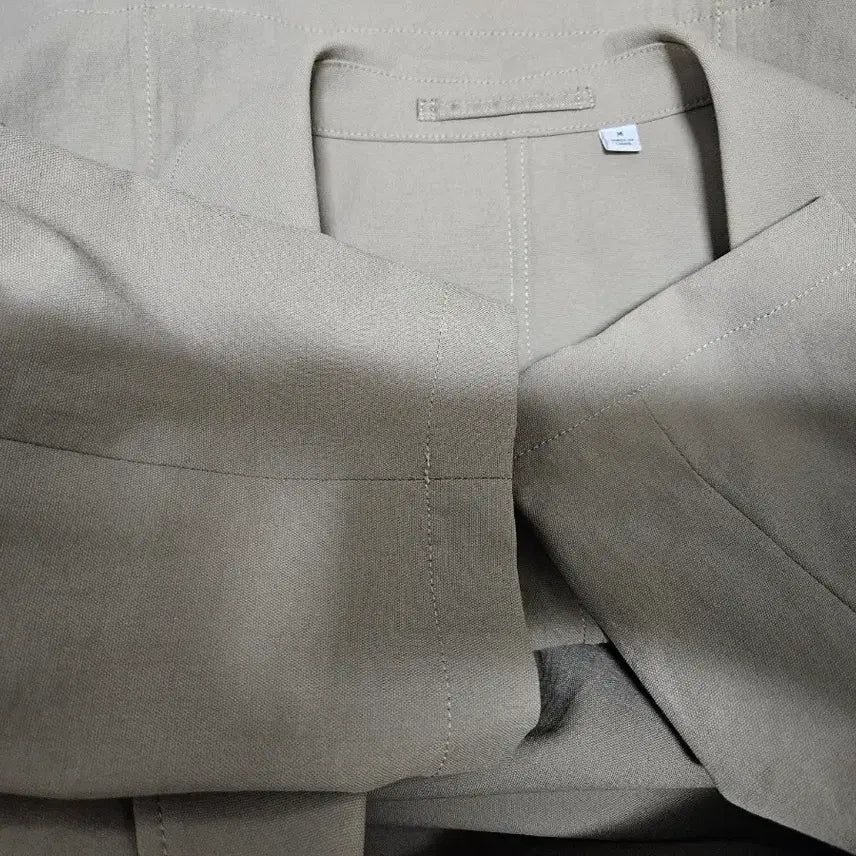 [BUNJANG] Uniqlo U Relaxed Fit Tailored Jacket / 유니클로 릴랙스피트테일러드재킷 Uniqlo U 자켓