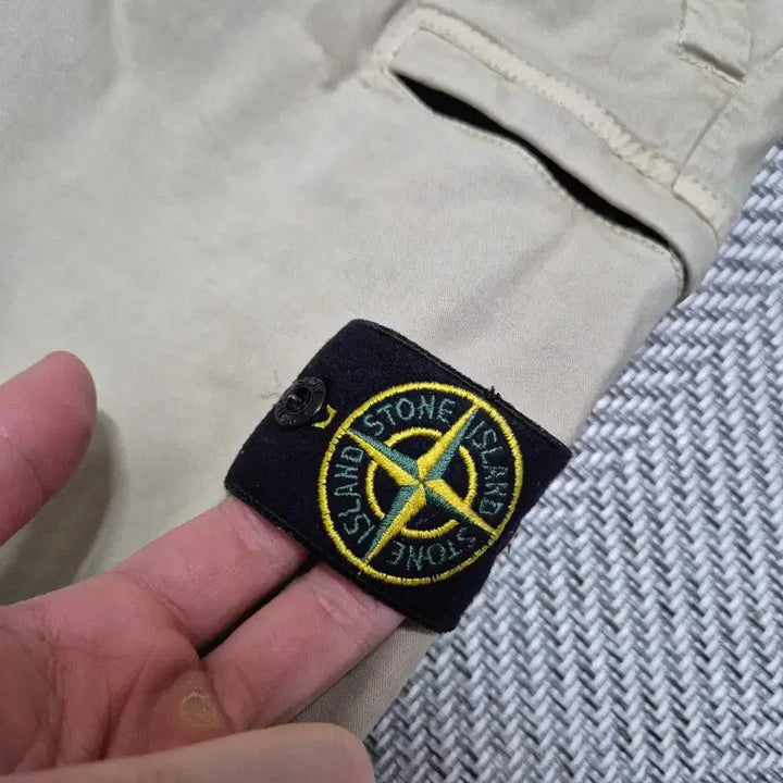 [BUNJANG] Stone Island Cargo Pants Beige / 한글택 새상품급 29-30 S-M 스톤아일랜드 카고바지 베이지색
