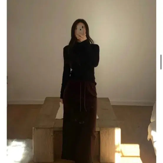 [SOLD OUT] founders 파운더스 릴리앙 벨벳 스커트 브라운 런던플랏위아킨다베이지