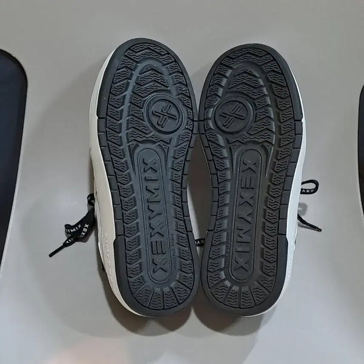 [BUNJANG] Xexymix Sneakers 230mm / 젝시믹스 화이트 블랙 스니커즈 운동화 230mm
