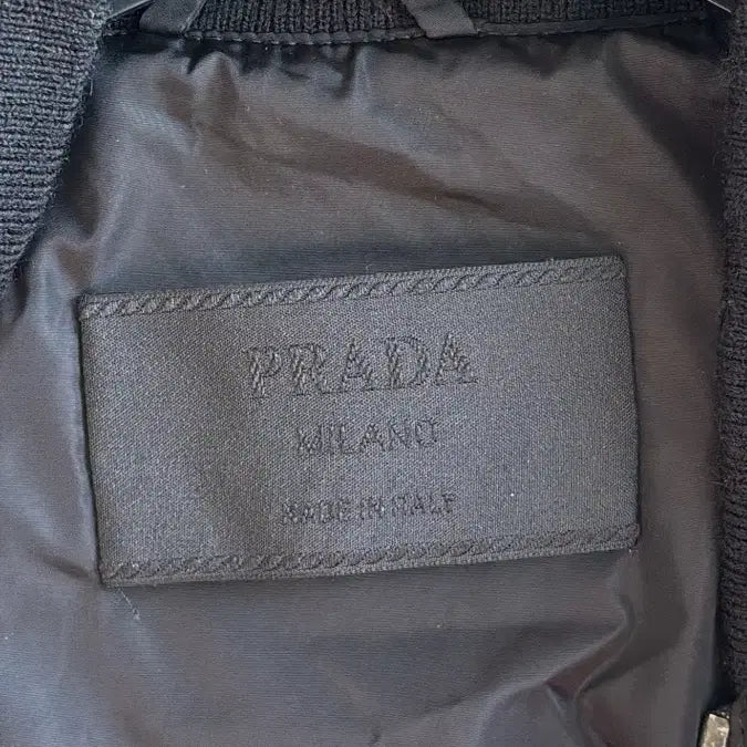 [BUNJANG] Prada Archive Quilted Crop Jacket / 2000년대 프라다 블랙 아카이브 퀄팅 크롭 자켓