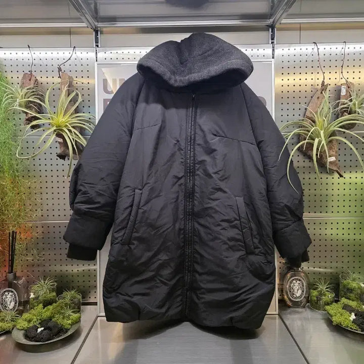 [BUNJANG] Black Hooded Long Padded Jacket / 블랙 후드 롱패딩