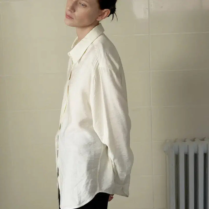 [BUNJANG] Obbeige Glow Standard Shirt - Cream Ivory Blouse / 오브베이지 GLOW STANDARD SHIRTS_CREAM IVORY_O