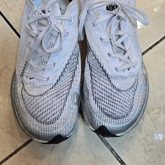 [BUNJANG] Nike Vaporfly Next% 2 Women's Running Shoes / 나이키 베이퍼플라이 넥스트 2 여성 220 미리 정품 오리지널