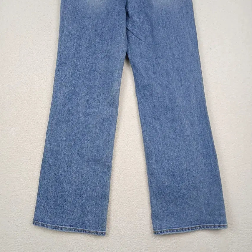 [BUNJANG] High-Waisted Wide Leg Jeans (S) / 국내제작 여성 하이웨스트 와이드 청바지(S)