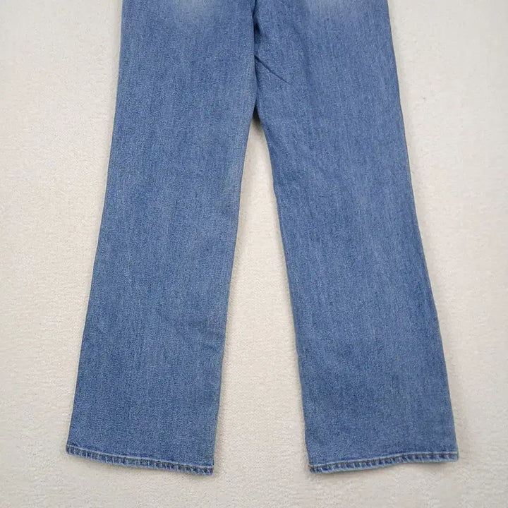 [BUNJANG] High-Waisted Wide Leg Jeans (S) / 국내제작 여성 하이웨스트 와이드 청바지(S)