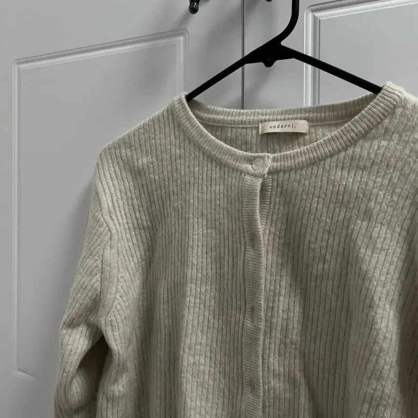 [BUNJANG] UnderB Ivory Crop Cardigan / 언더비 크롭 가디건