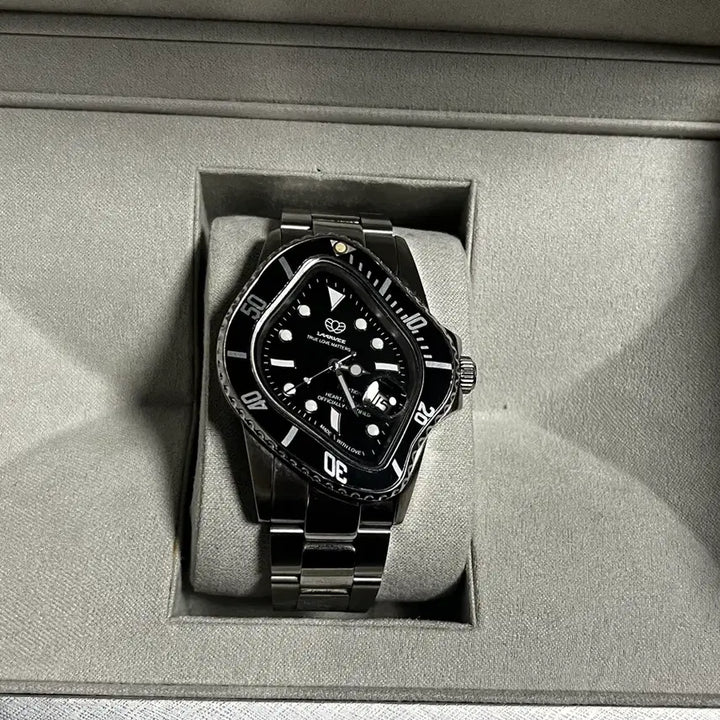 [BUNJANG] Larvae Watch / 라르비 PEA001 40 x 45mm