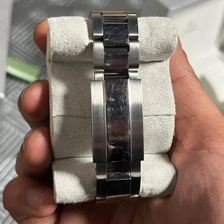 [BUNJANG] Larvae Watch / 라르비 PEA001 40 x 45mm