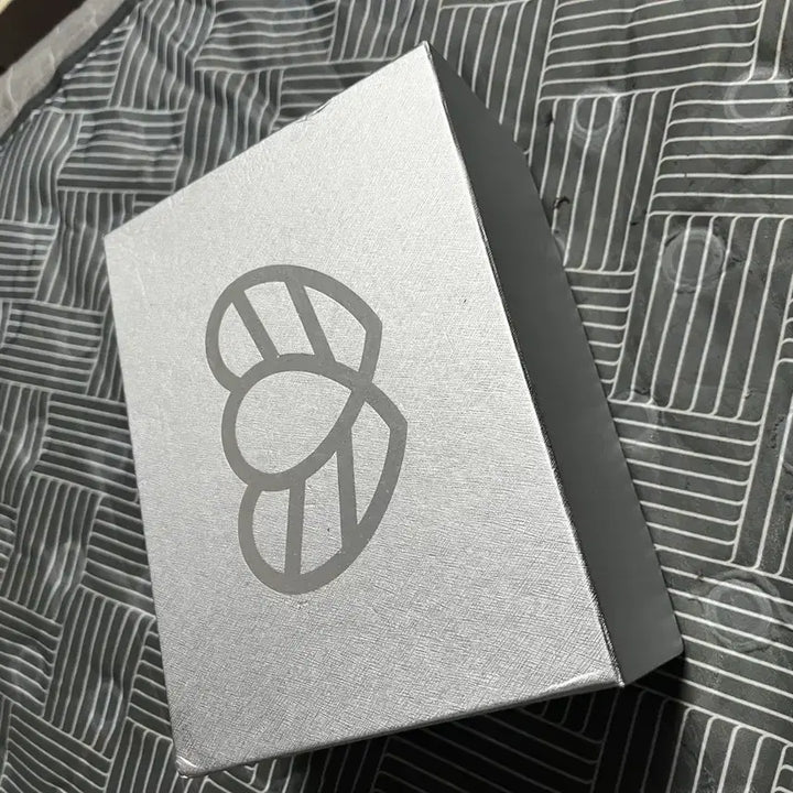 [BUNJANG] Larvae Watch / 라르비 PEA001 40 x 45mm