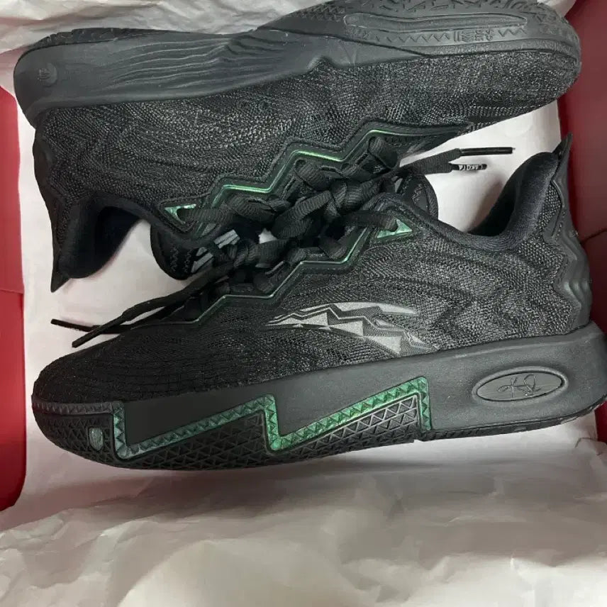 [BUNJANG] Anta Kai2 Triple Black Sneakers / 안타 카이2 트리플 블랙 250 (anta kai2)