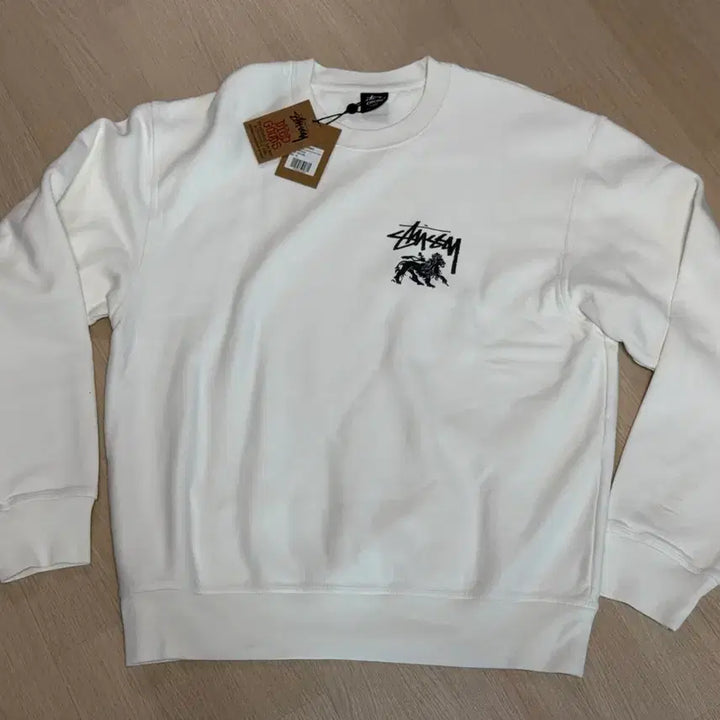 [BUNJANG] Stussy Ryan Pigment Sweatshirt White (XL) / [XL] 스투시 라이언 피그먼트 맨투맨 화이트 판매합니다.