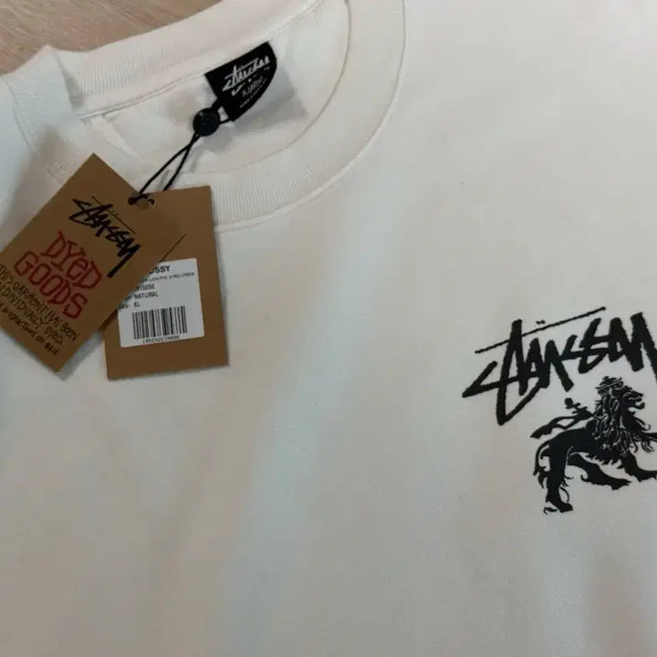 [BUNJANG] Stussy Ryan Pigment Sweatshirt White (XL) / [XL] 스투시 라이언 피그먼트 맨투맨 화이트 판매합니다.