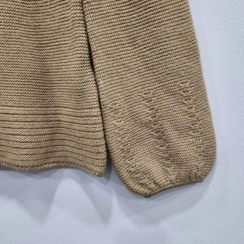 [BUNJANG] Flamingo Beige Ribbed Knit Sweater (Women&
