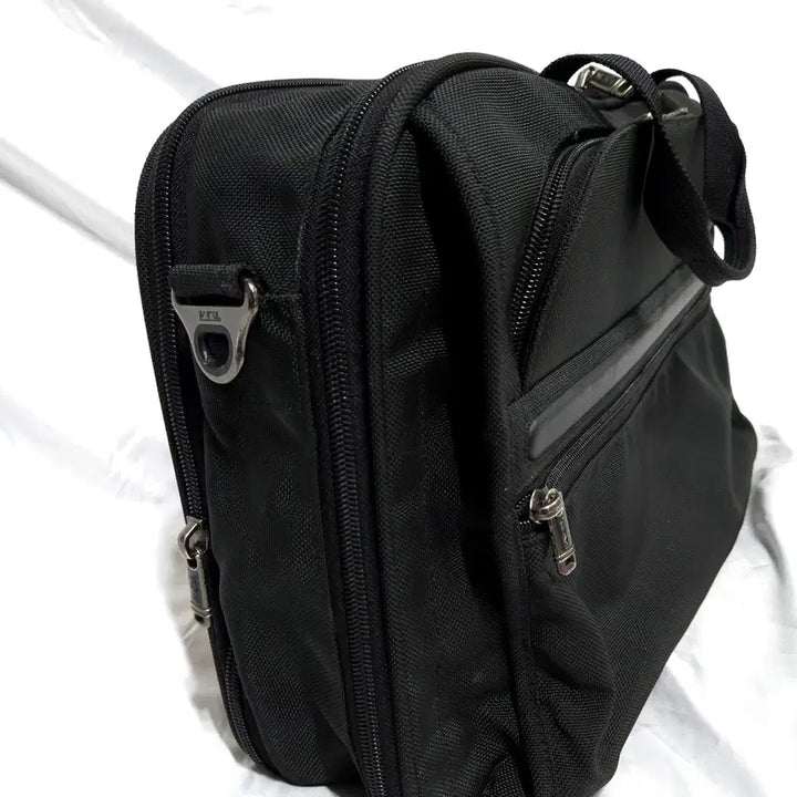 [BUNJANG] Tumi Alpha 2 Expandable Travel Carry On Satchel Boston Bag / <정품등록투미  익스펜더블 알파2 트래블 캐리온 사첼 보스턴백>어깨끈없음