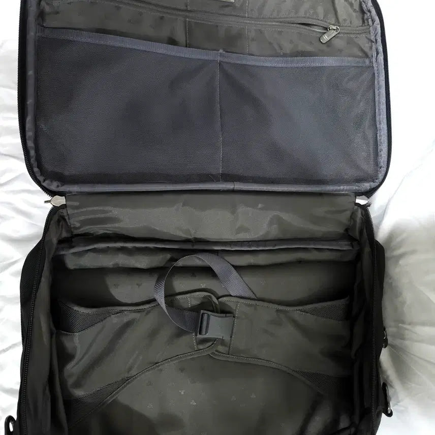 [BUNJANG] Tumi Alpha 2 Expandable Travel Carry On Satchel Boston Bag / <정품등록투미  익스펜더블 알파2 트래블 캐리온 사첼 보스턴백>어깨끈없음