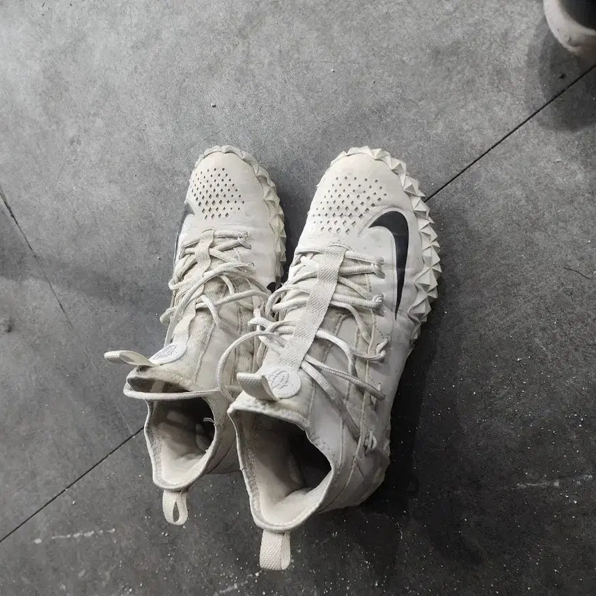 [BUNJANG] Nike Alpha Huarache 6 Elite Turf Shoes / 나이키 알파 허라치6 엘리트 인조잔디화 판매