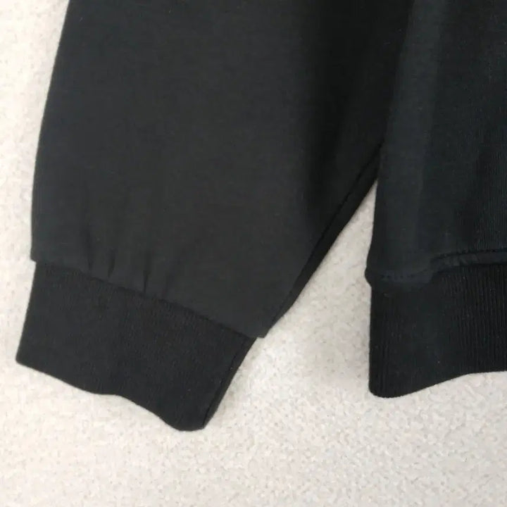 [BUNJANG] Black Sweatshirt (Size 66) / 여성 블랙 맨투맨 티셔츠(66)