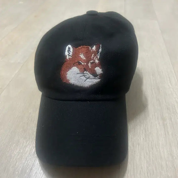 [BUNJANG] Maison Kitsune Fox Head Ball Cap Black / 메종키츠네 폭스헤드 볼캡 블랙