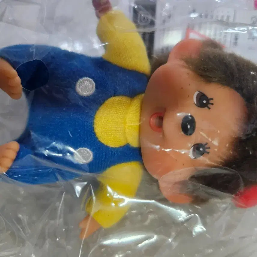 [BUNJANG] Monchhichi Hello Kitty Big Head Keychain / 몬치치 X 헬로키티 콜라보 빅헤드 키체인 키링