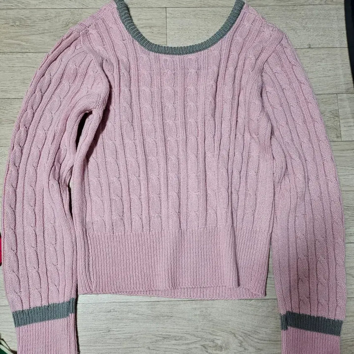 [BUNJANG] Viki Pink Cable Knit Long Sleeve Top / 내림끝딸기갸루 st 비키 viki 브랜드 무신사 핑크 케이블 니트 긴팔티