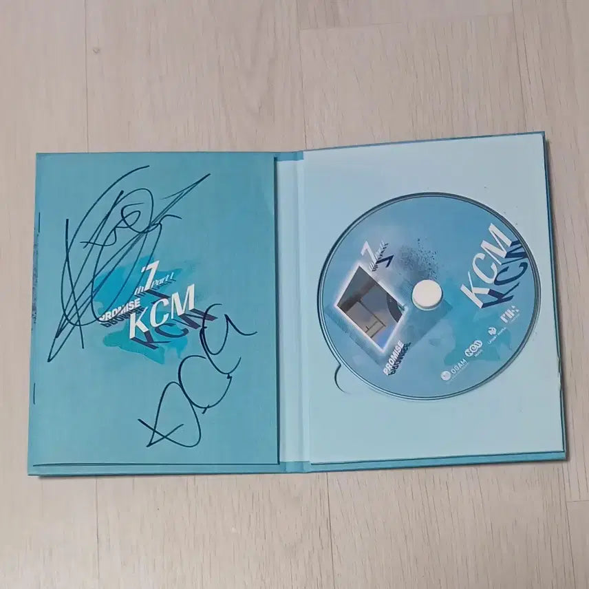 [BUNJANG] KCM Signed Album CD / KCM 친필사인 CD