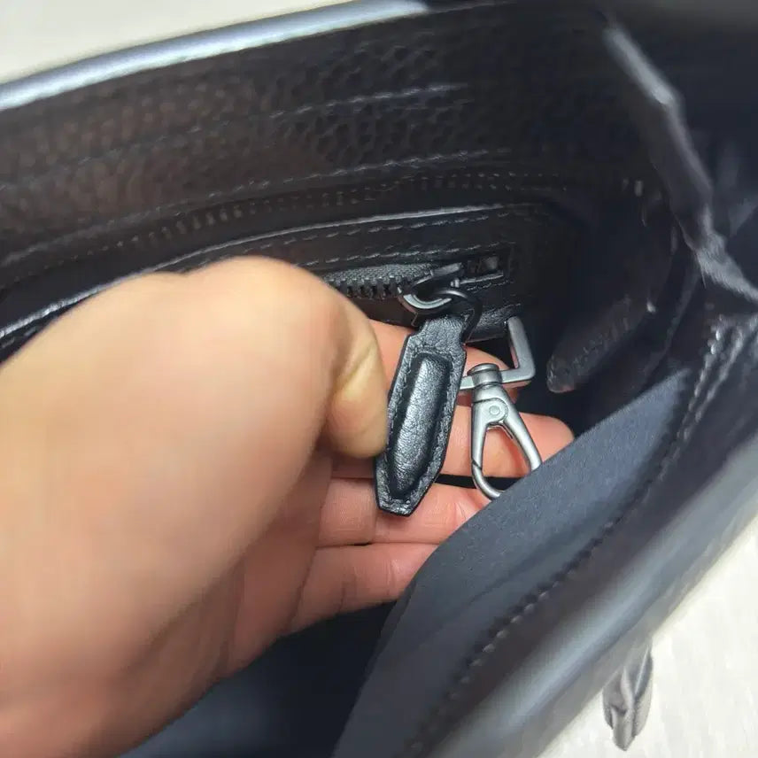 [BUNJANG] Ferragamo Messenger Bag / 페라가모 남자 메신저백