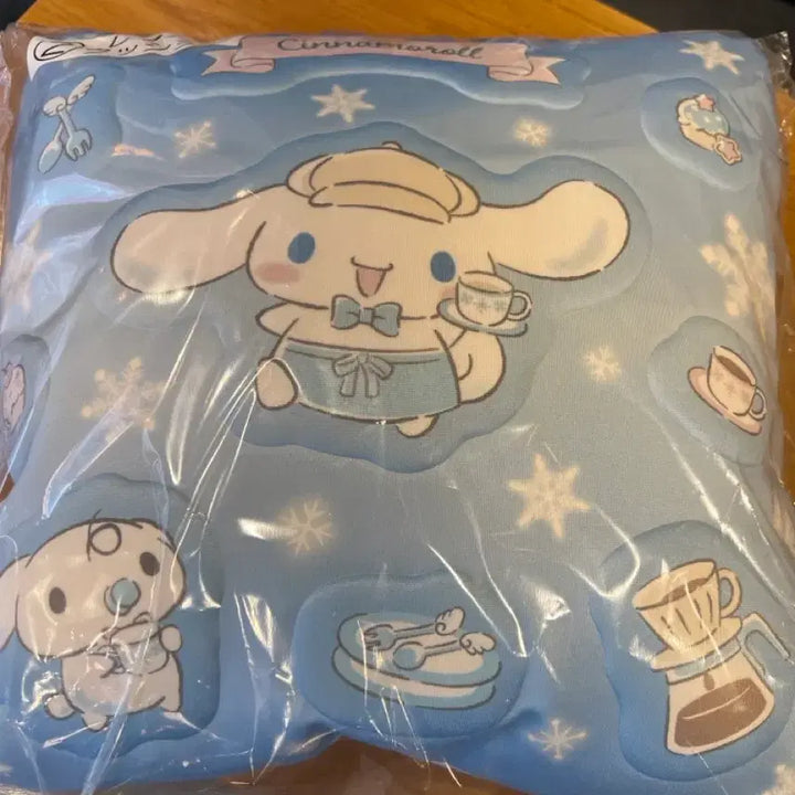 [BUNJANG] Sanrio Cinnamoroll Winter Cushion / 산리오 시나모롤 윈터 쿠션 팝니다