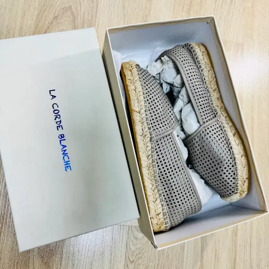 [BUNJANG] LA CORDE BLANCHE Georgie Espadrille - Taupe - Size 38 / [정품/새상품] 라코르데 블랑쉬 펀칭 에스파듀 - 38사이즈