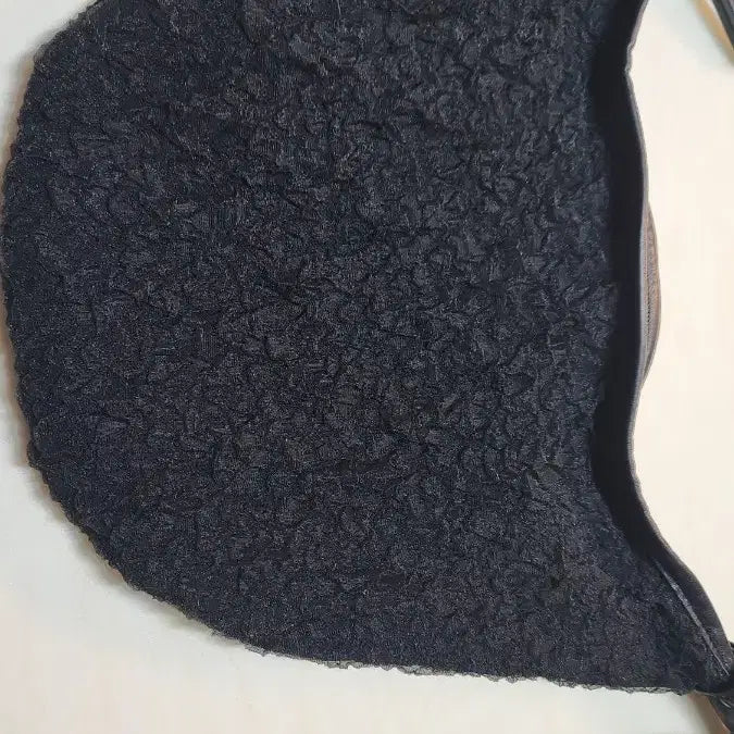 [BUNJANG] Shoulder Bag / 레이스 셔링 화이트 블랙 숄더백