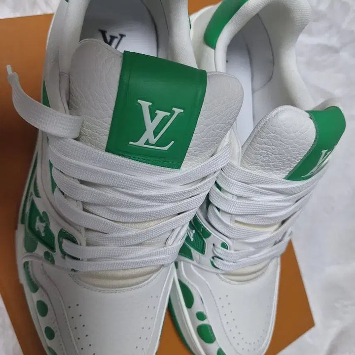 [BUNJANG] Louis Vuitton LV Trainer Sneakers Kusama Yayoi UK7 / 루이비통 LV트레이너 스니커즈 쿠사마야요이UK7