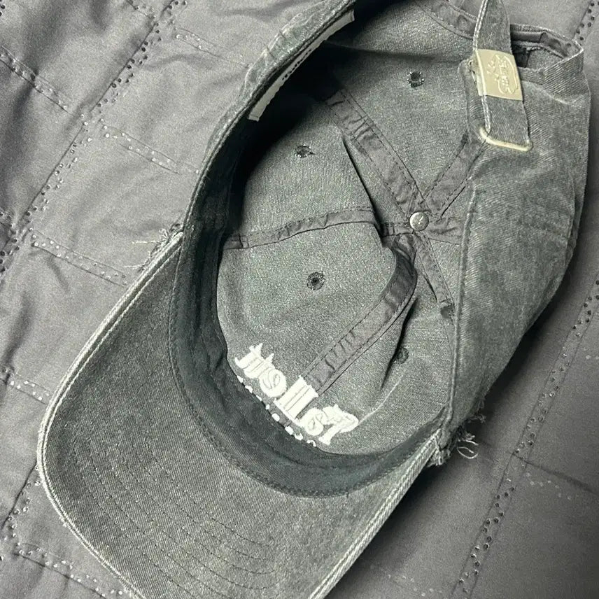 [BUNJANG] Fallett Damage Ball Cap Charcoal / 팔렛 데미지 볼캡 차콜