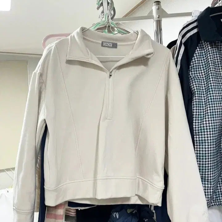 [BUNJANG] Cindy Training Suit Set / 신디 트레이닝복 세트