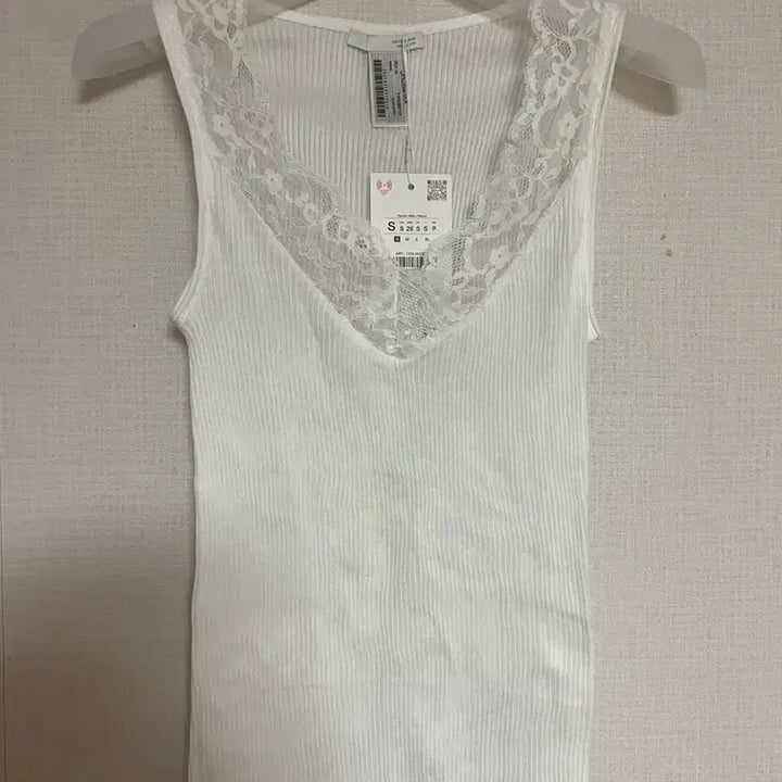 [BUNJANG] ZARA 자라 레이스 리브드 티셔츠, 자라 레이스 나시 / ZARA 자라 레이스 리브드 티셔츠, 자라 레이스 나시