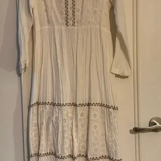 [BUNJANG] White Lace Dress / 펀칭 레이스 화이트 원피스