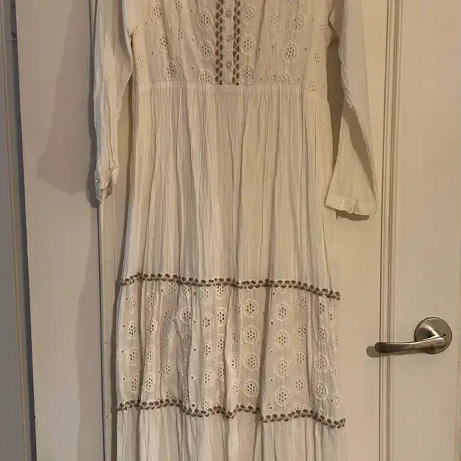 [BUNJANG] White Lace Dress / 펀칭 레이스 화이트 원피스