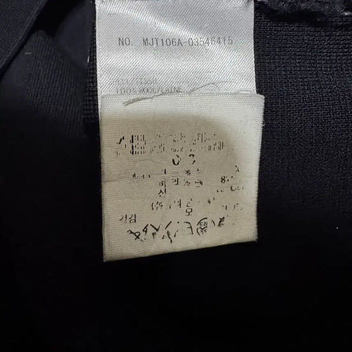[BUNJANG] Thom Browne Gold Button Wool Knit Sweater / 3 톰브라운 금장 버튼 울 니트
