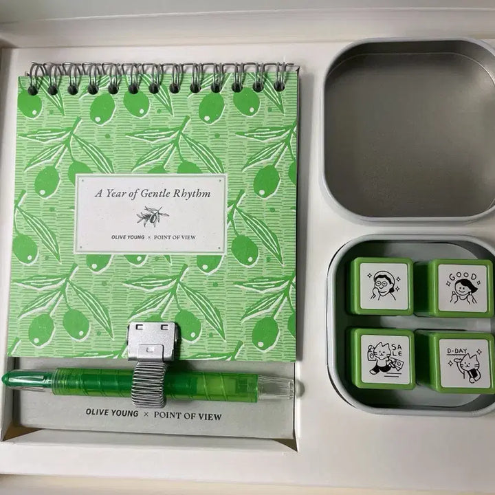 [BUNJANG] Point of View Calendar Set / 올리브영 포인트오브뷰 캘린더 세트