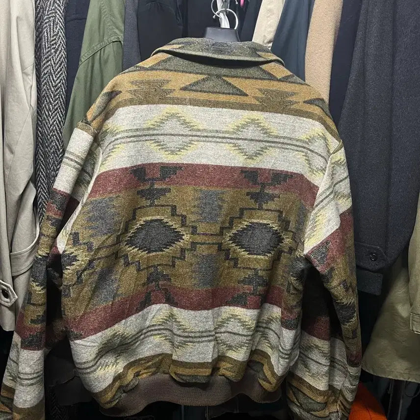 [BUNJANG] Pendleton Navajo Bomber Jacket XL / 펜들턴 나바호 봄버 자켓 XL 사이즈 판매합니다.