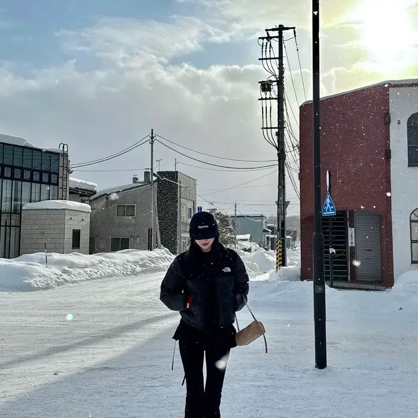 [BUNJANG] Supreme Earflap Cap Black / 슈프림 이어플랩 모자 캡 24fw 캠프캡